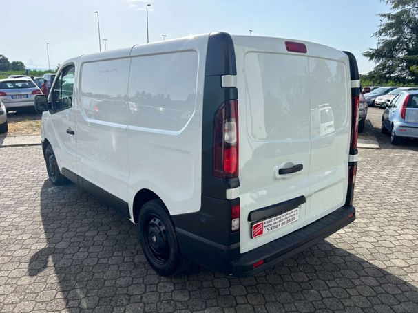 Renault Trafic dCi 120 88 kW image number 3