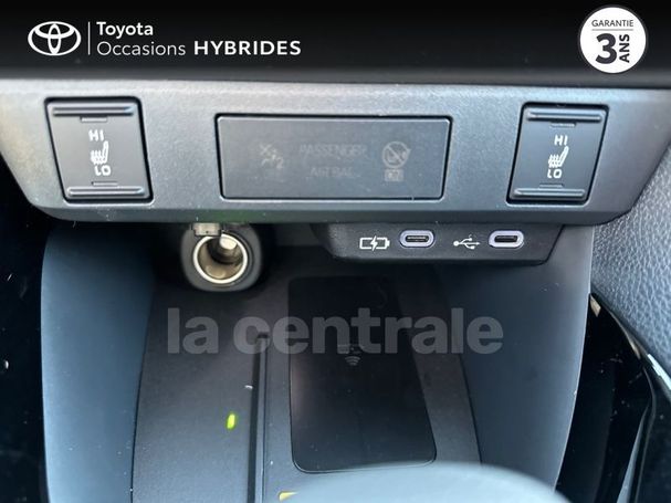 Toyota Yaris Hybrid 85 kW image number 22