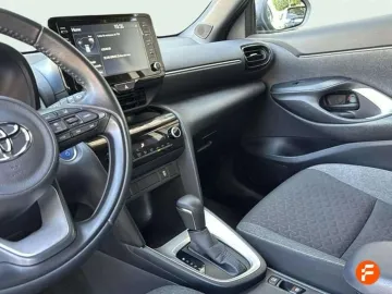 Car image 22