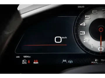 Car image 29
