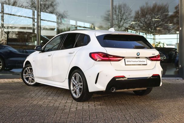 BMW 118i M Sport 104 kW image number 2