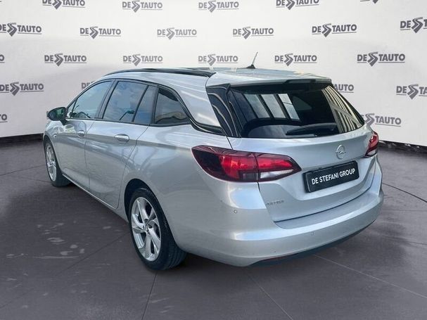 Opel Astra Sports Tourer 1.2 96 kW image number 2