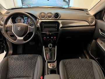 Car image 11