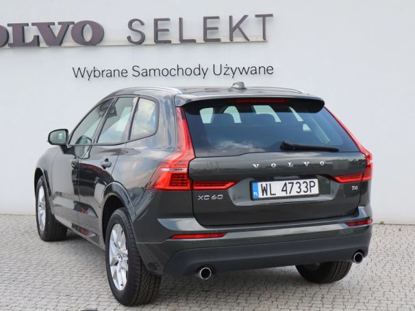 Volvo XC60 T4 Momentum 140 kW image number 4