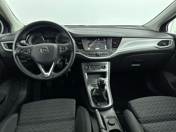 Car image 10