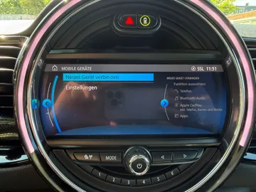 Car image 38