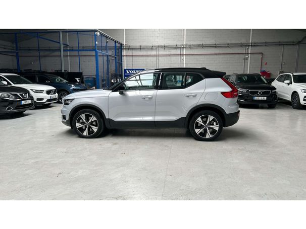 Volvo XC40AWD Plus 170 kW image number 18