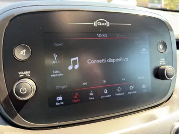 Car image 28