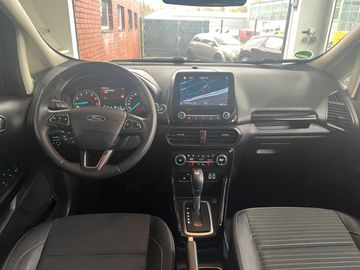 Car image 12