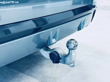 Car image 43