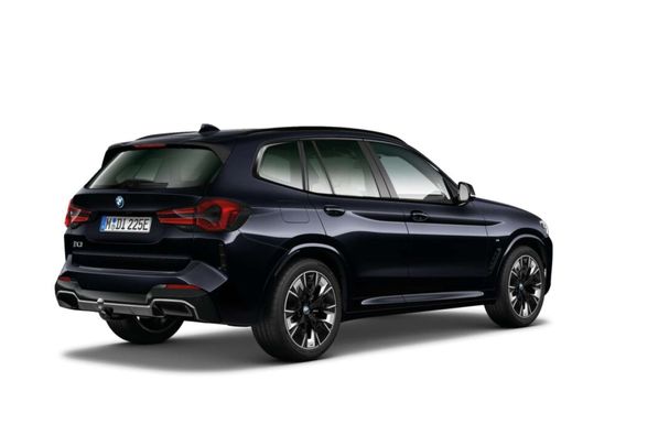 BMW iX3 M Sport 210 kW image number 9