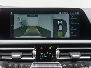 Car image 43