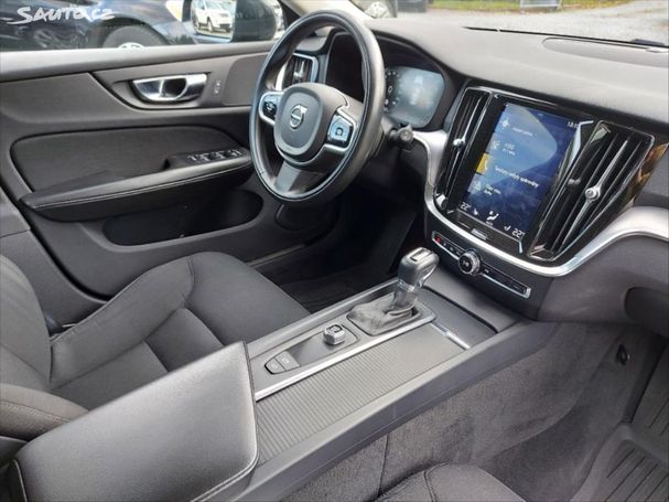 Volvo V60 D4 Momentum 140 kW image number 14