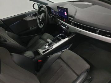 Car image 26