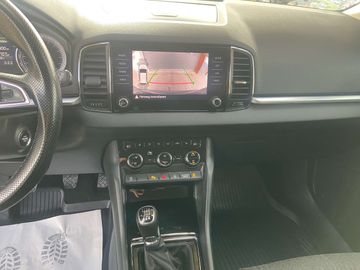 Car image 15