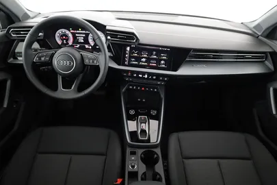 Car image 30