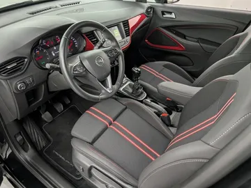 Car image 36