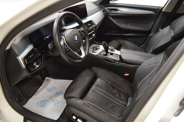 BMW 530 Touring xDrive 216 kW image number 7