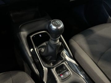 Car image 23