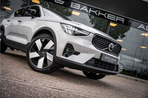 Volvo XC40 Recharge T4 Plus Dark 155 kW image number 20