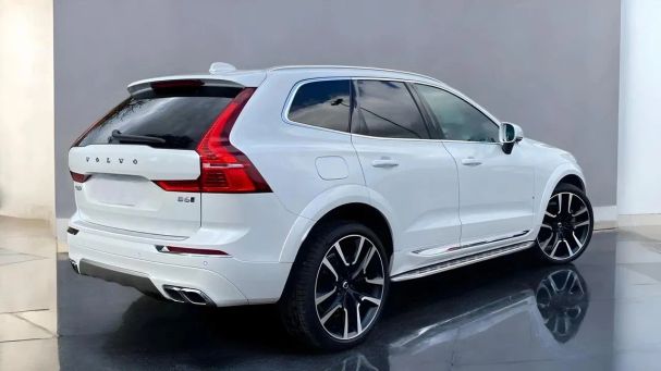 Volvo XC60 R AWD 221 kW image number 3