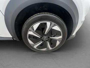 Car image 31
