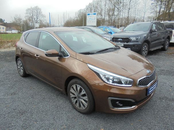 Kia Ceed 1.4 7 73 kW image number 2