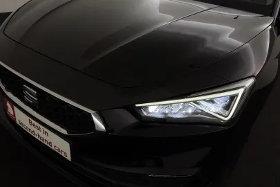 Car image 28