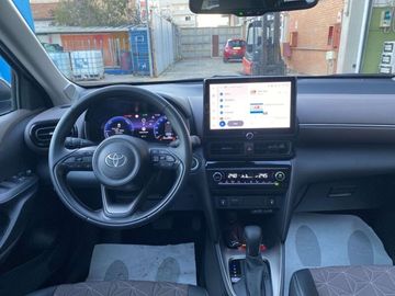 Car image 10