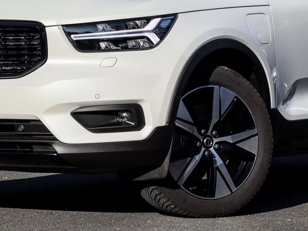 Volvo XC40 T4 192 kW image number 6