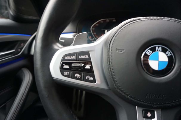 BMW 520i 135 kW image number 46