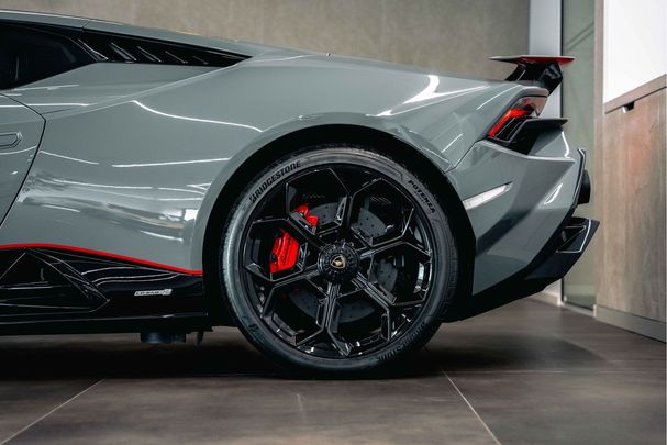 Lamborghini Huracan 471 kW image number 24