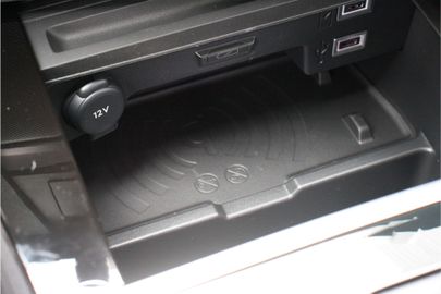 Car image 41