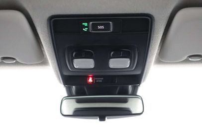 Car image 37