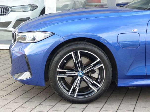 BMW 330 Touring e M 215 kW image number 5