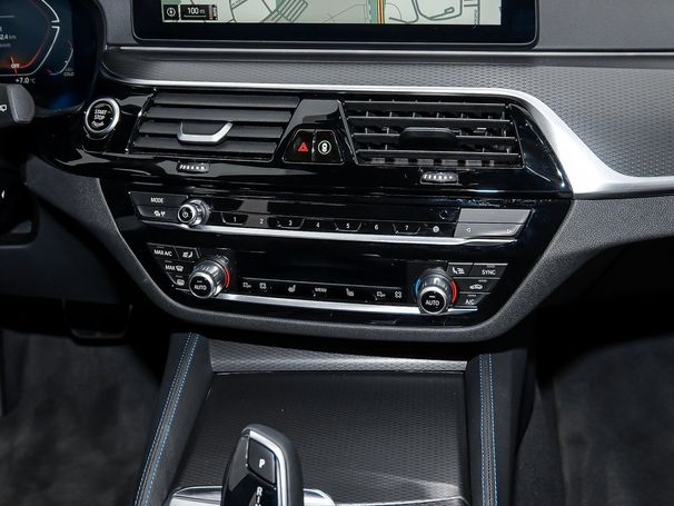 BMW 530i Touring 180 kW image number 14