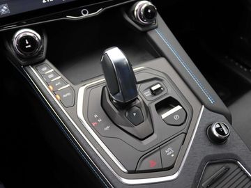 Car image 37