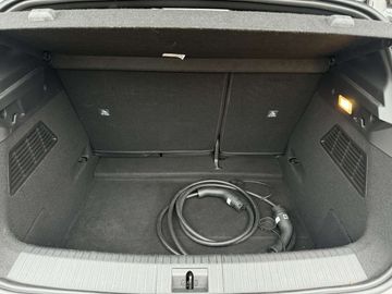 Car image 37