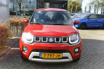 Car image 4