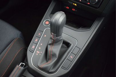 Car image 36