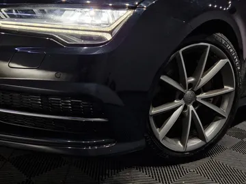 Car image 27