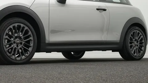 Car image 22