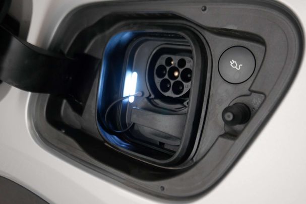 Volvo C40 Recharge Plus 170 kW image number 22