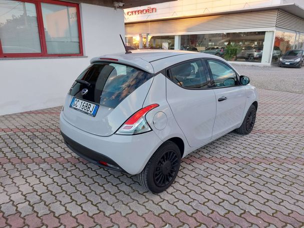 Lancia Ypsilon 51 kW image number 2