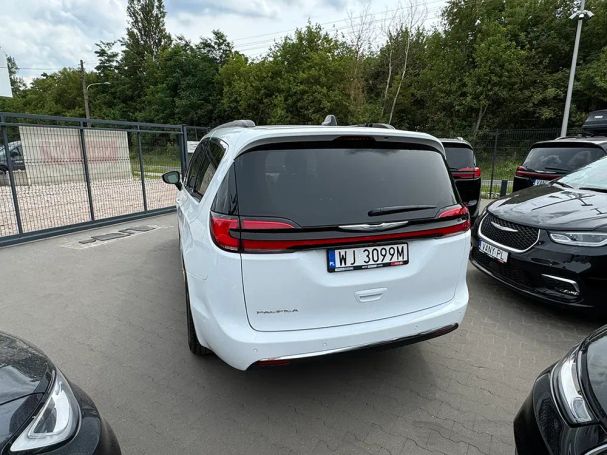 Chrysler Pacifica 208 kW image number 4