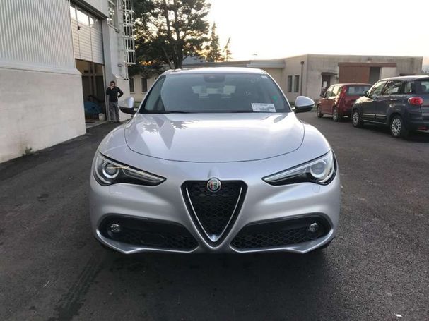 Alfa Romeo Stelvio 2.2 Diesel AT8 140 kW image number 3