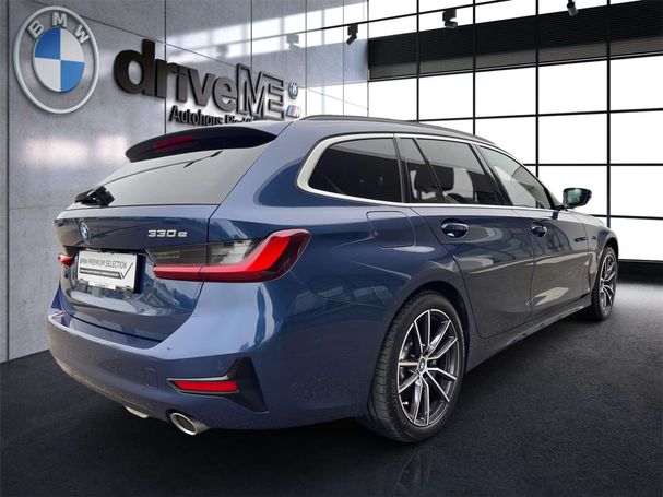 BMW 330 Touring xDrive 185 kW image number 14