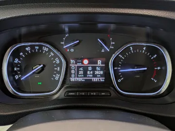 Car image 36