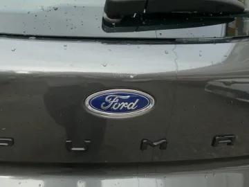 Car image 37