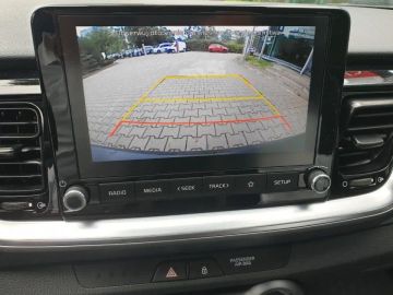 Car image 27